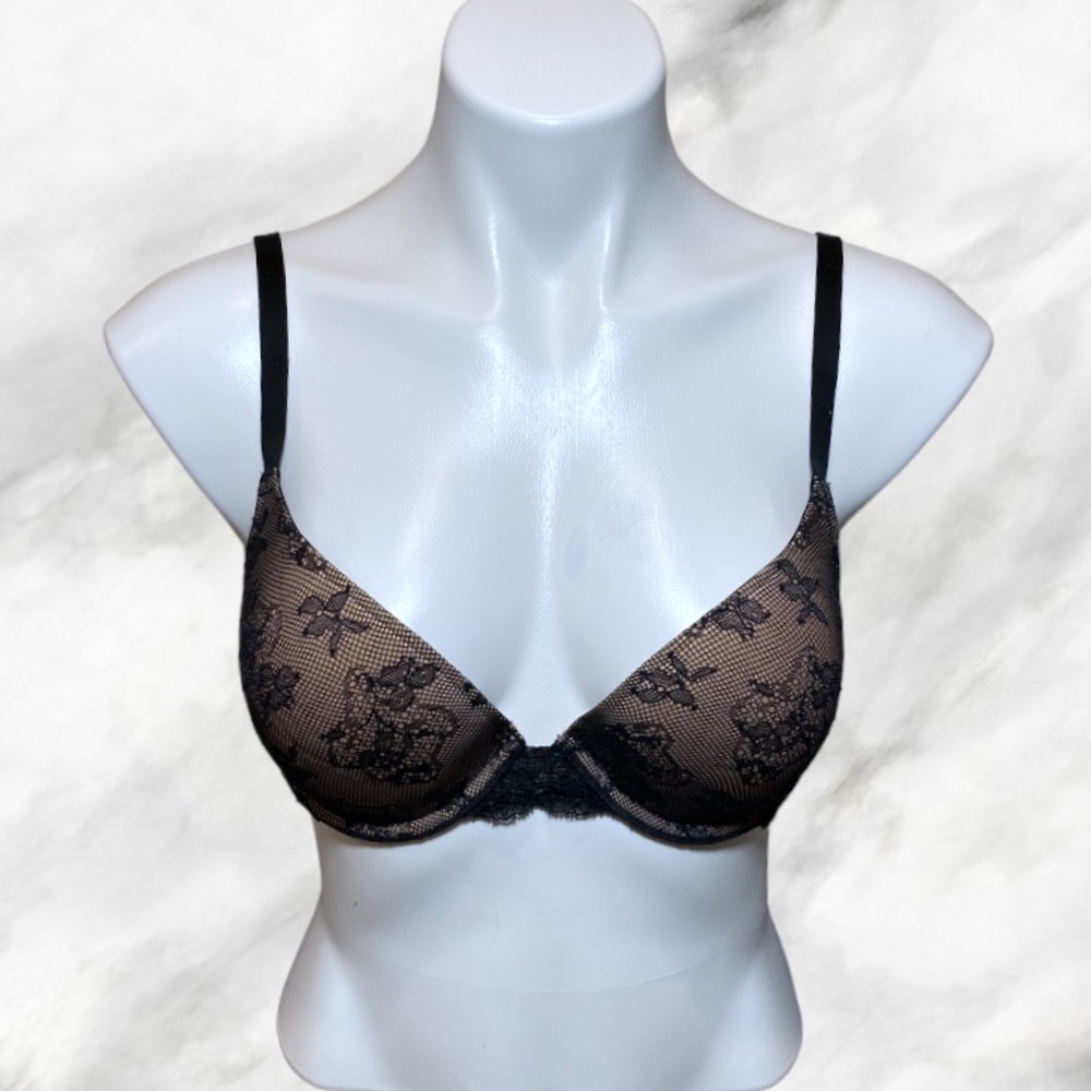 Victoria’s Secret Unlined Full Coverage Allover Lace Bra